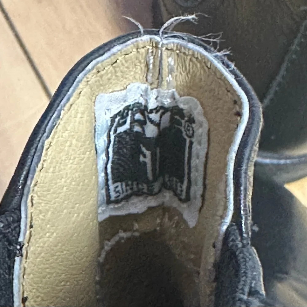 💜 Frye Black Leather Chelsea Ankle Boot (7)